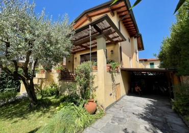 Villa - Villetta in vendita a Pietrasanta