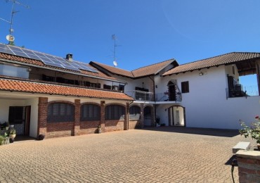Casa Indipendente in vendita a Crescentino