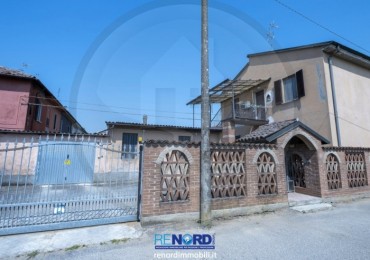 Villa - Villetta in vendita a Valle Salimbene