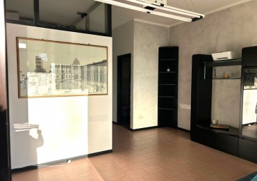 Immobile Commerciale - Locale in affitto a Arezzo