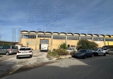 Immobile Commerciale - Locale in vendita a Villafranca Tirrena