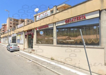 Immobile Commerciale - Locale in affitto a Messina