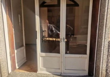 Magazzino in vendita a Genova