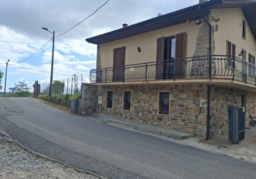 Casa Indipendente in vendita a Santa Maria della Versa