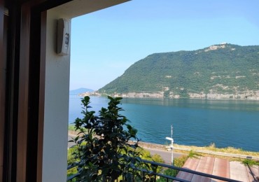 Villa - Villetta in vendita a Sale Marasino