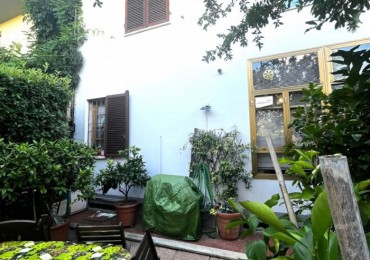 Villa - Villetta in vendita a Poggio a Caiano