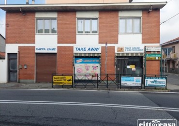 Immobile Commerciale - Locale in vendita a Chivasso