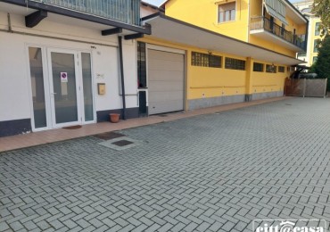 Magazzino in affitto a Chivasso