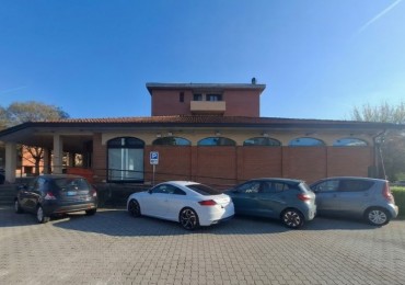 Immobile Commerciale - Locale in vendita a Pessano con Bornago