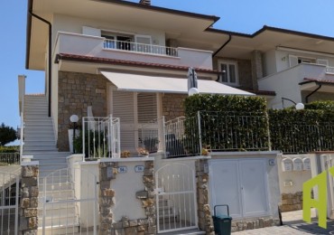 Appartamento Indipendente in vendita a Rosignano Marittimo