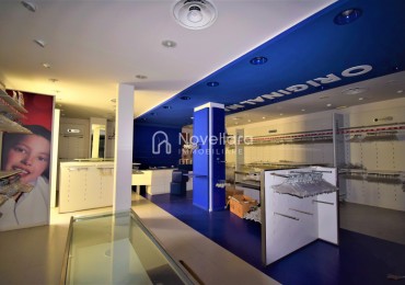 Immobile Commerciale - Locale in vendita a Novellara