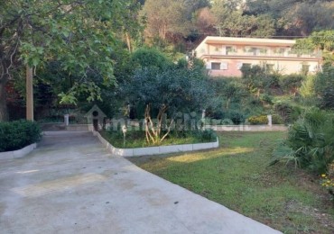 Villa - Villetta in vendita a Celle Ligure