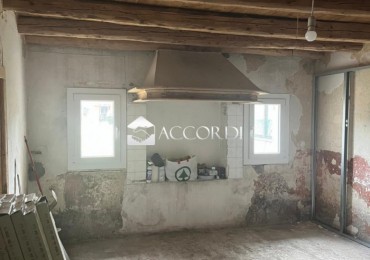 Rustico - Casolare - Colonica in vendita a Pieve di Soligo