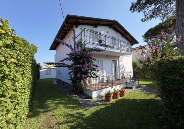 Villa - Villetta in vendita a Pietrasanta