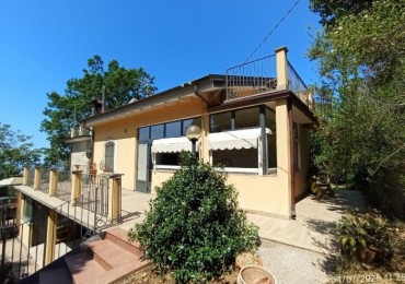 Villa - Villetta in vendita a Camaiore