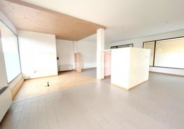 Immobile Commerciale - Locale in vendita a Cornuda