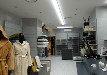 Negozio in affitto a Padova