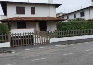 Casa Bi-Trifamiliare in affitto a Stra