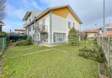 Villetta a schiera in vendita a Garbagnate Milanese