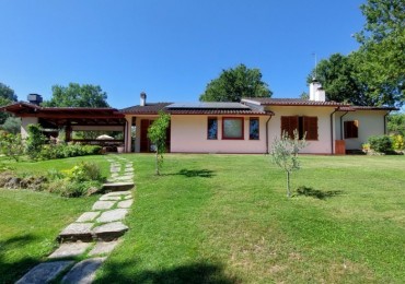 Villa - Villetta in vendita a Arezzo