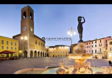 Negozio in vendita a Fano