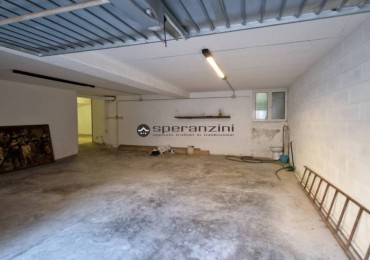 Garage - Auto Silos in vendita a Fano