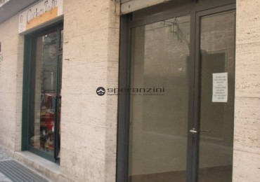Negozio in vendita a Fano