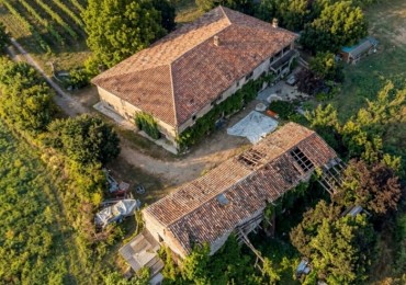 Cascina - Tenuta in vendita a Lonato