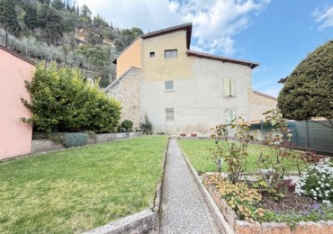 Appartamento in vendita a Toscolano-Maderno